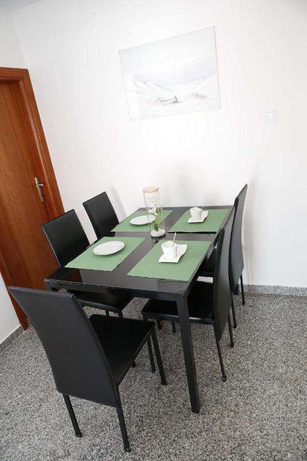 Apartments Lepur Vodice Exterior foto